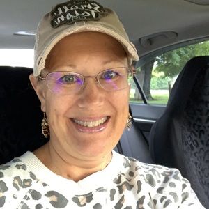 Meet your Posher, Gena